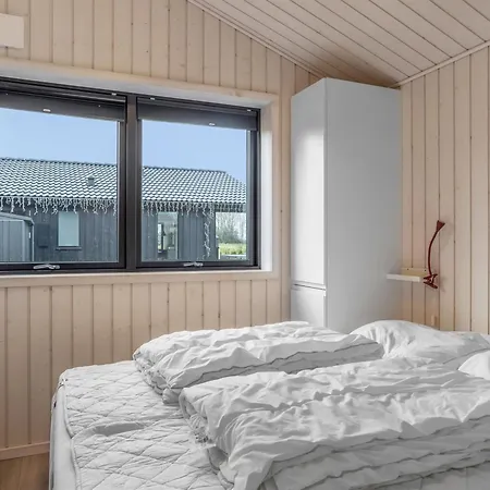 Holiday home Arwed - 900m From The Sea By Interhome